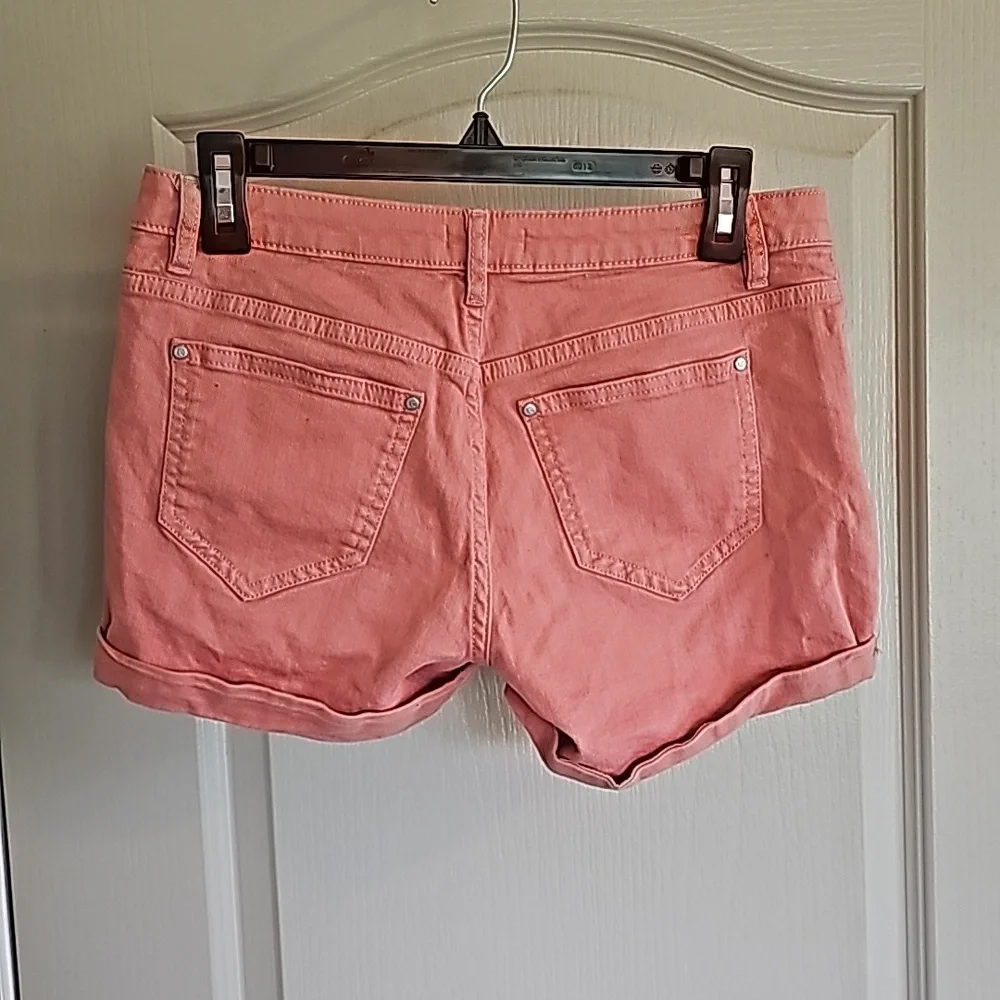 LC Lauren Conrad jean shorts peachy pink in color - Picture 2 of 4